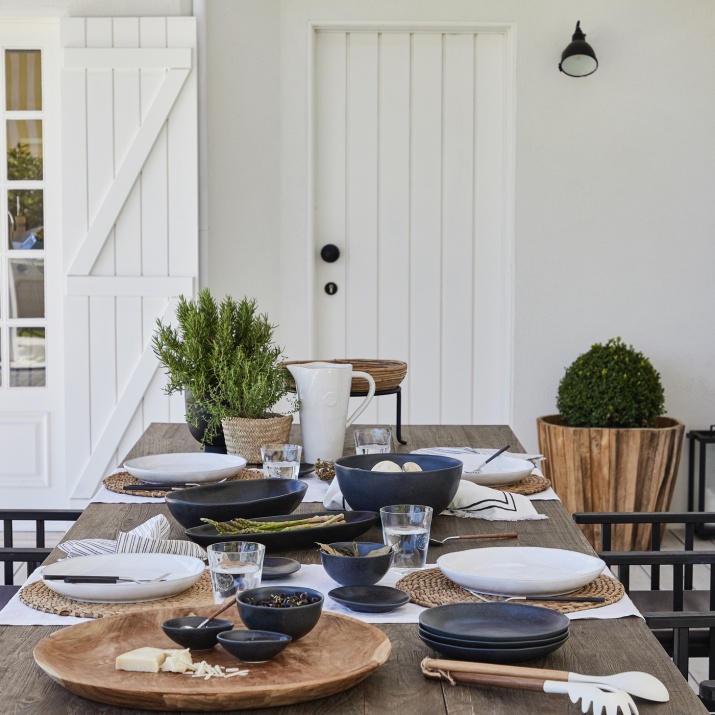 COSTA NOVA-Oval baker (Matte Black)