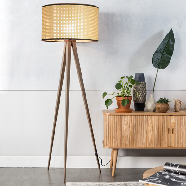 Form-Tripod Webbing Floorlight